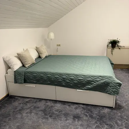 Isaak Sonnenklang Apartamento